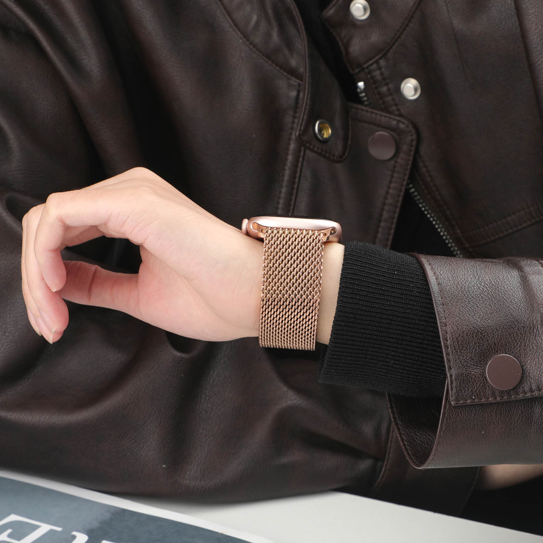 Dickes Metallarmband für Apple – Mesh Coil Strip Bewertung und Preis